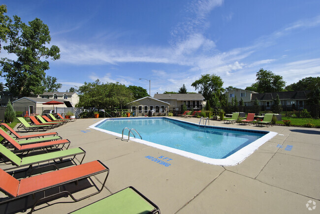 Building Photo - Coolidge Place Townhomes