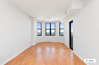 Building Photo - 1464 S Michigan Ave