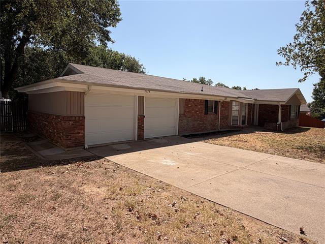 Building Photo - 5124 Bob Dr