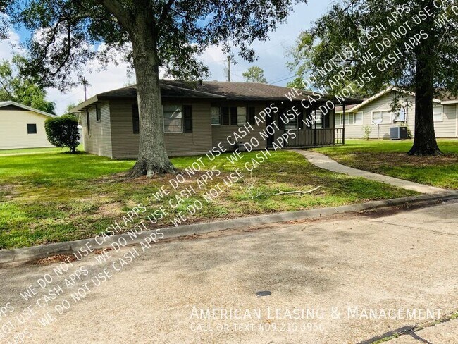 Building Photo - 3901 W Beverly Ave