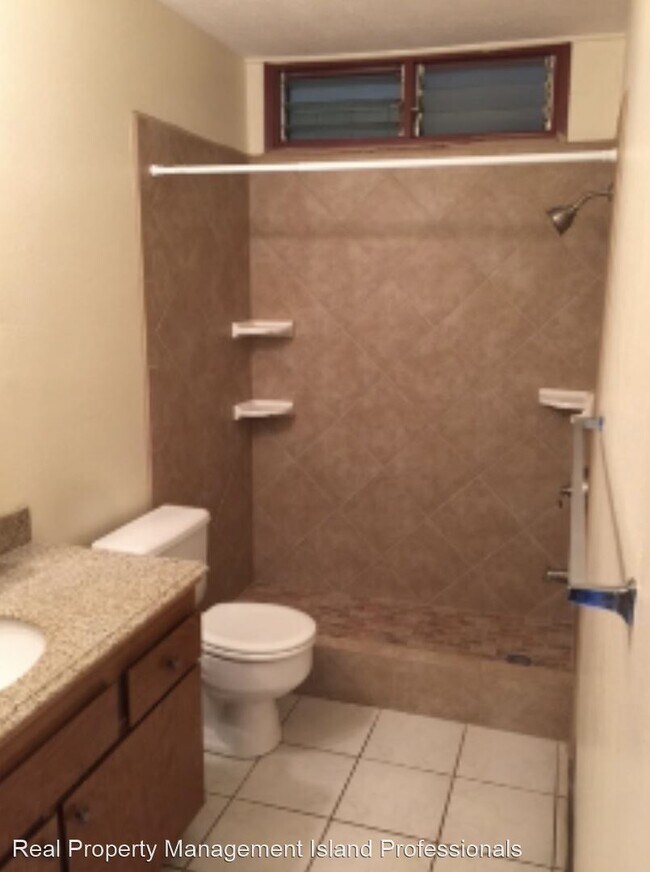 Building Photo - 3 br, 2 bath House - 8478 Halelio rd
