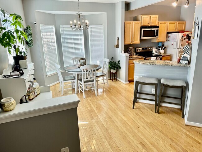Foto del edificio - 8724 Springwater Dr