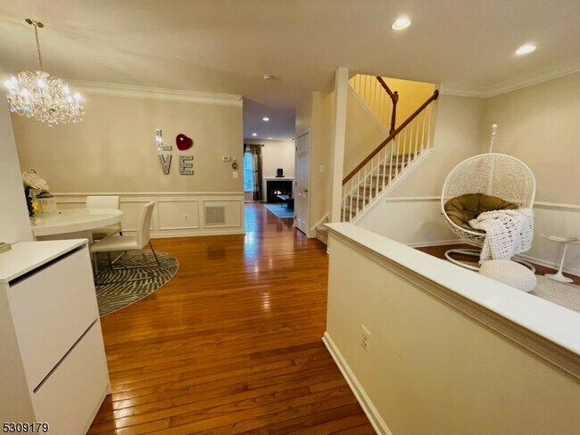 Building Photo - 228 Patriot Hill Dr