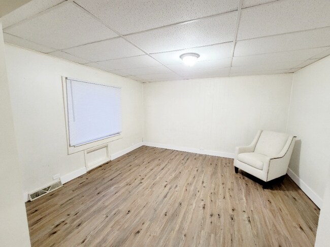 Foto del edificio - 3303 4th Ave