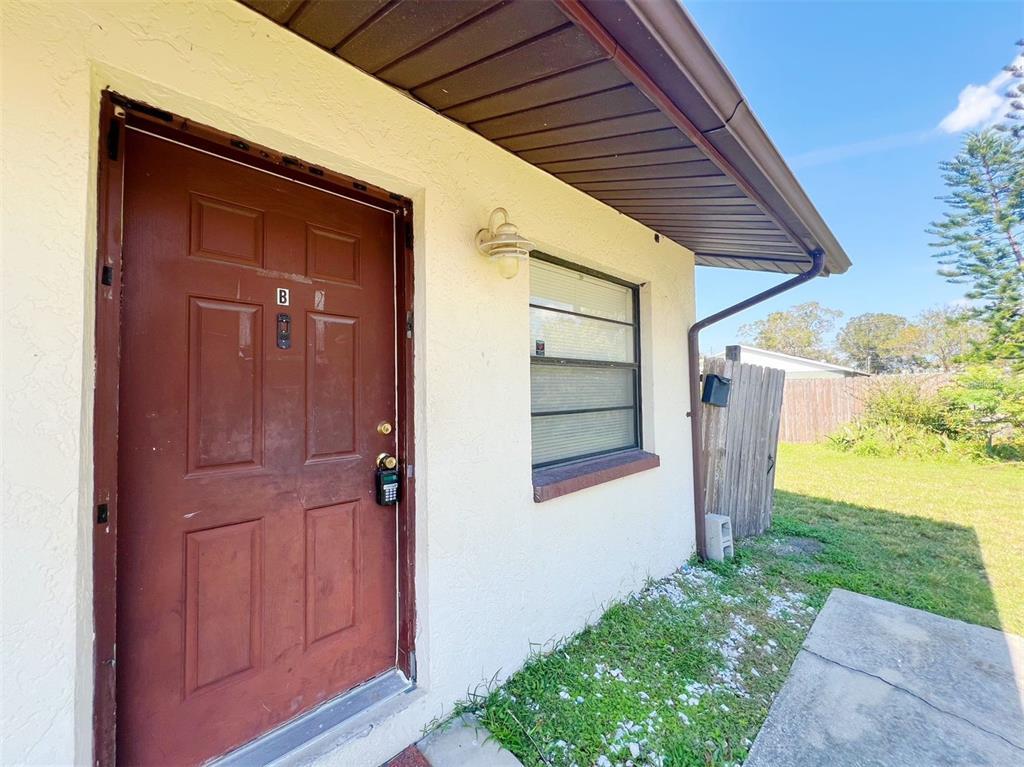 Foto principal - 1016 9th Ave NW