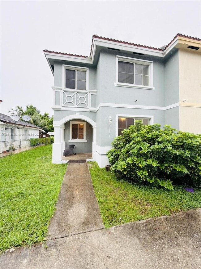 Building Photo - 26323 SW 135th Pl