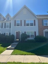 Building Photo - 13 Amberly Ct