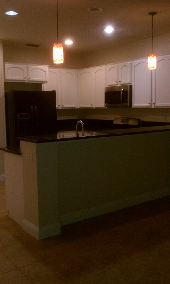 Building Photo - 18 Striped Moss Ct