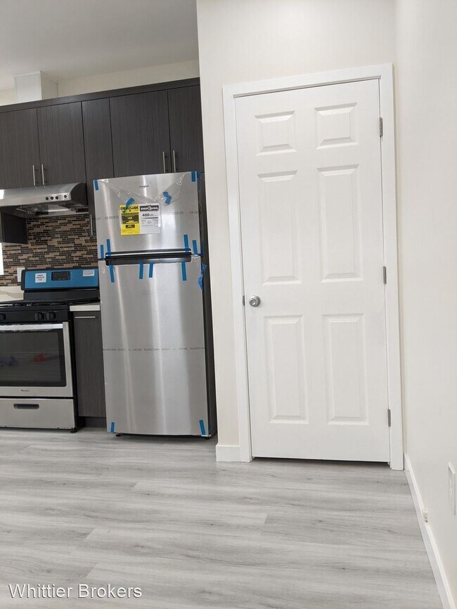 Building Photo - 1 br, 1 bath House - 10700 Valley View Ave.