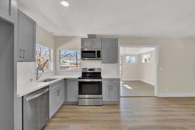 Building Photo - Downtown Vacaville 1Bed/1Bath