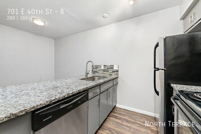 Foto del edificio - 701 E 40th St