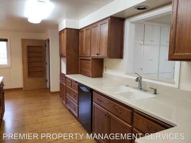 Building Photo - 3 br, 2 bath House - 515 Antelope Way
