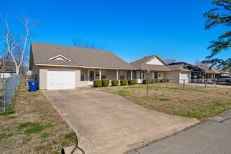 Building Photo - 4219 Young St