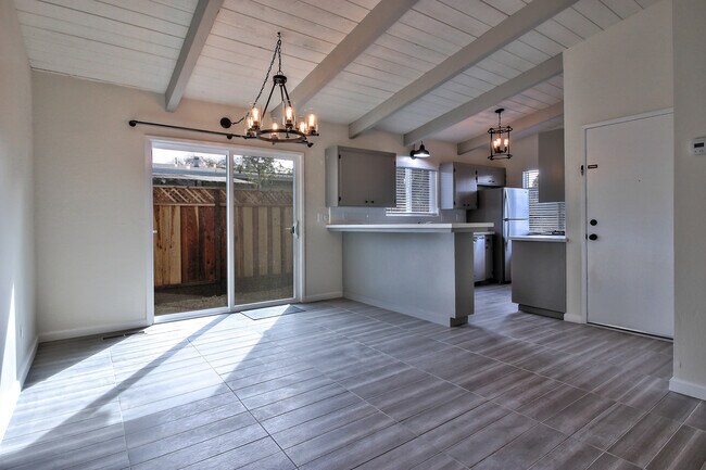 Foto del edificio - Mar Vista Dr.- Duplex