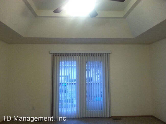 Building Photo - 3 br, 2 bath House - 334 Shark Cir