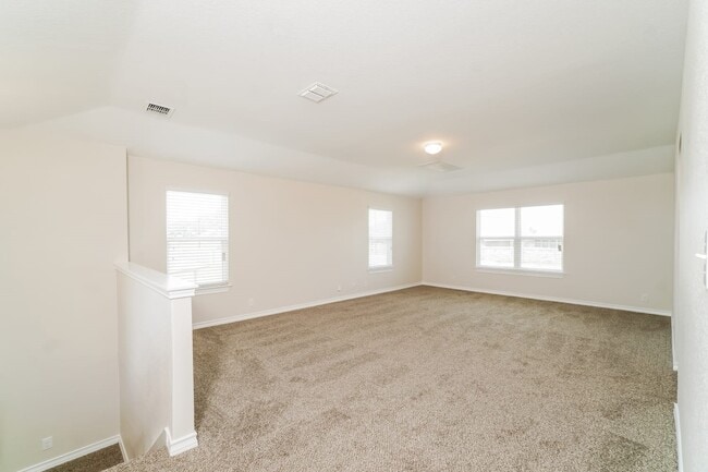 Building Photo - 8907 Taylor Grv