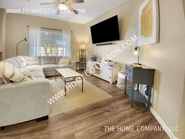 Building Photo - 1500 E Pusch Wilderness Dr