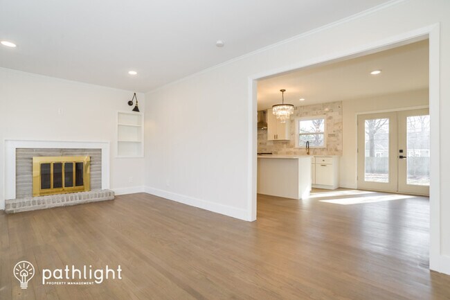 Building Photo - 8341 Tomahawk Road, Overland Park, KS, 66207