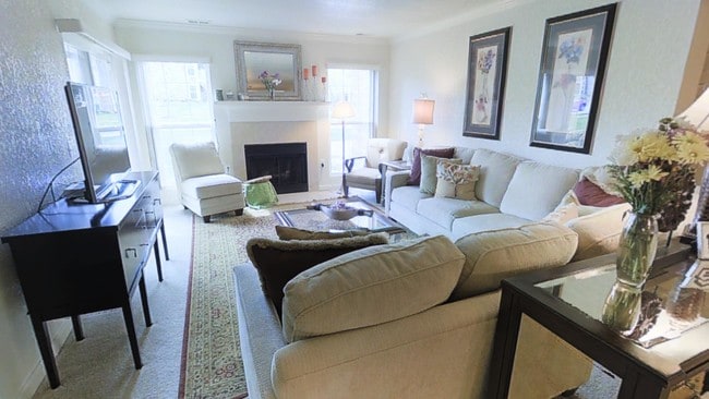 Aberdeen Of Brighton Apartments Mi 2 Br Ba Astoria 1 336sf Aberdeen Of Brighton