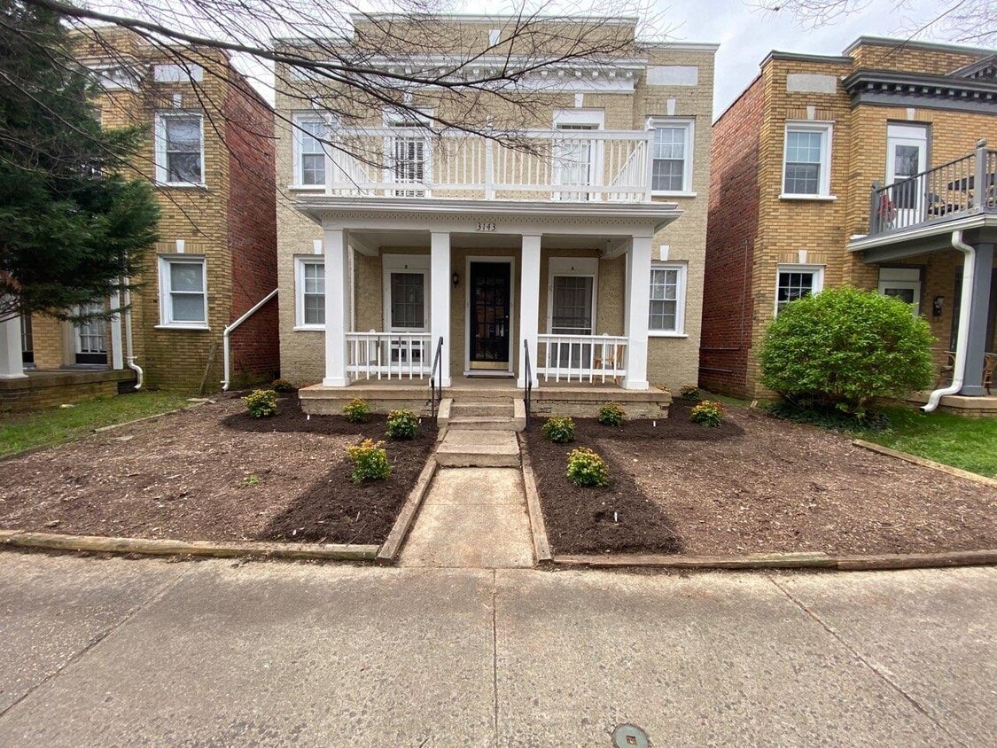 Primary Photo - 3143 Ellwood Ave