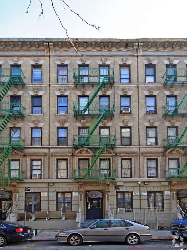 Primary Photo - 207 W 109th St