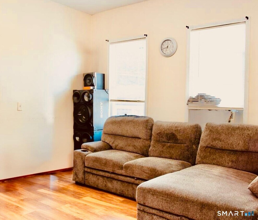 Foto del edificio - 250 Orange St