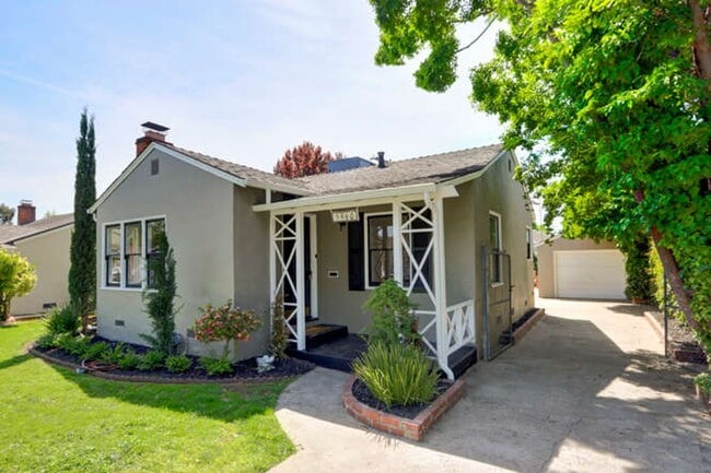 Photo - Resident Benefit Package Property House