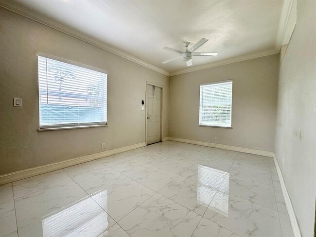 Foto del edificio - 1041 NE 16th Ave