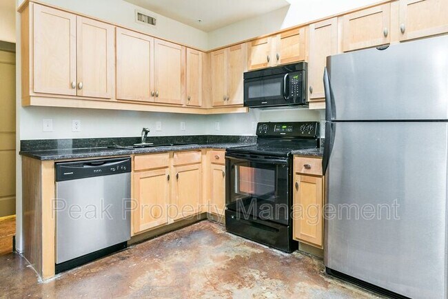 Foto del edificio - 212 W 7th St