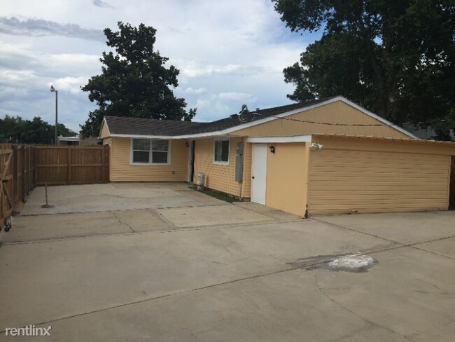 Building Photo - 3 br, 1 bath House - 181 Millie Dr,