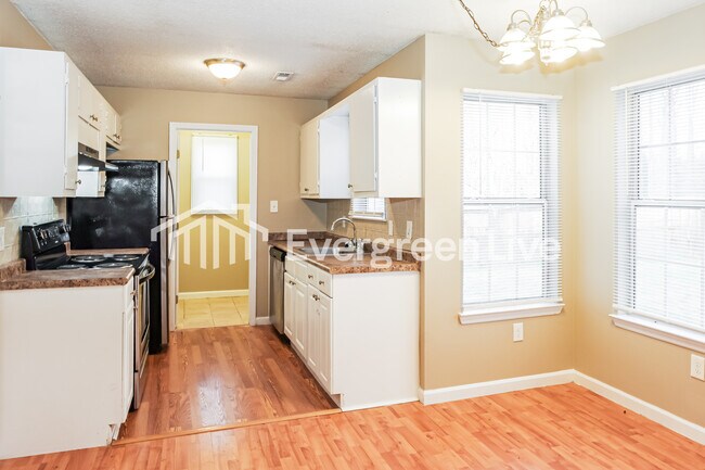 Building Photo - 369 Buffalo Creek Dr