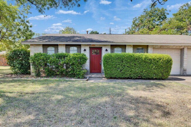 Foto del edificio - 7404 Bucknell Dr