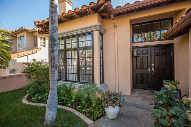 Foto del edificio - 4979 Beauchamp Ct