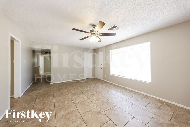 Foto del edificio - 2118 W Montebello Ave