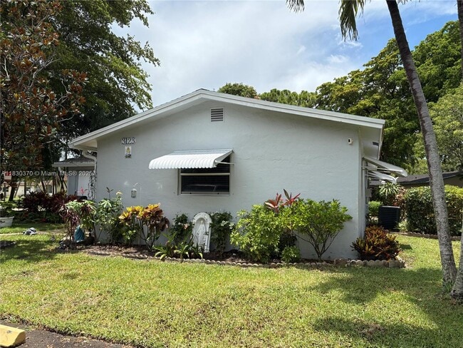 Building Photo - 3123 SW Natura Ave