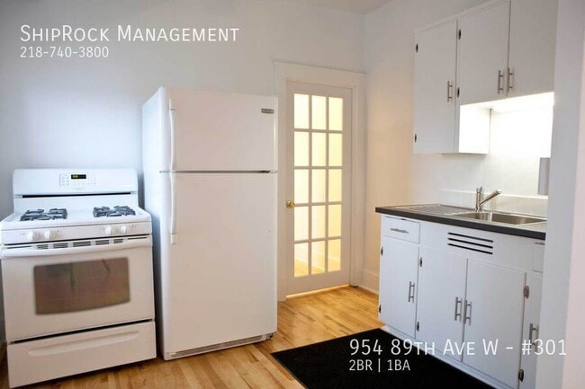 Building Photo - 954 89th Ave W