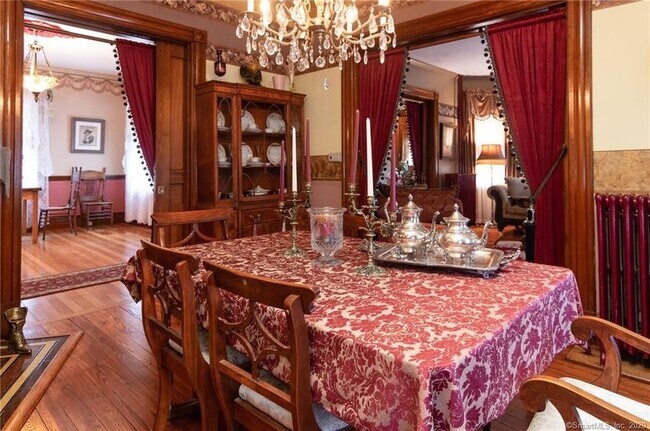 Dining Room - 185 Curtis St