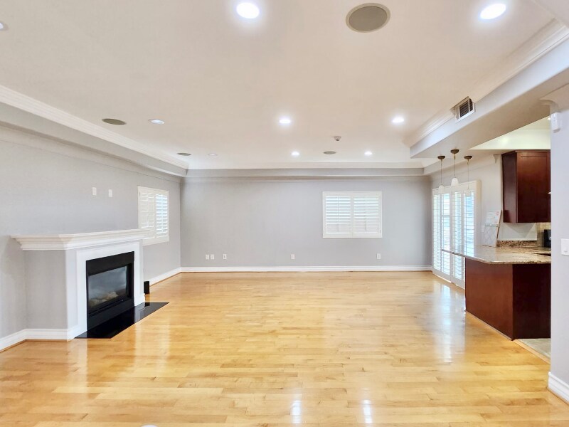 814 W Beach Ave Unit 1, Inglewood, CA 90302 Condo for Rent in