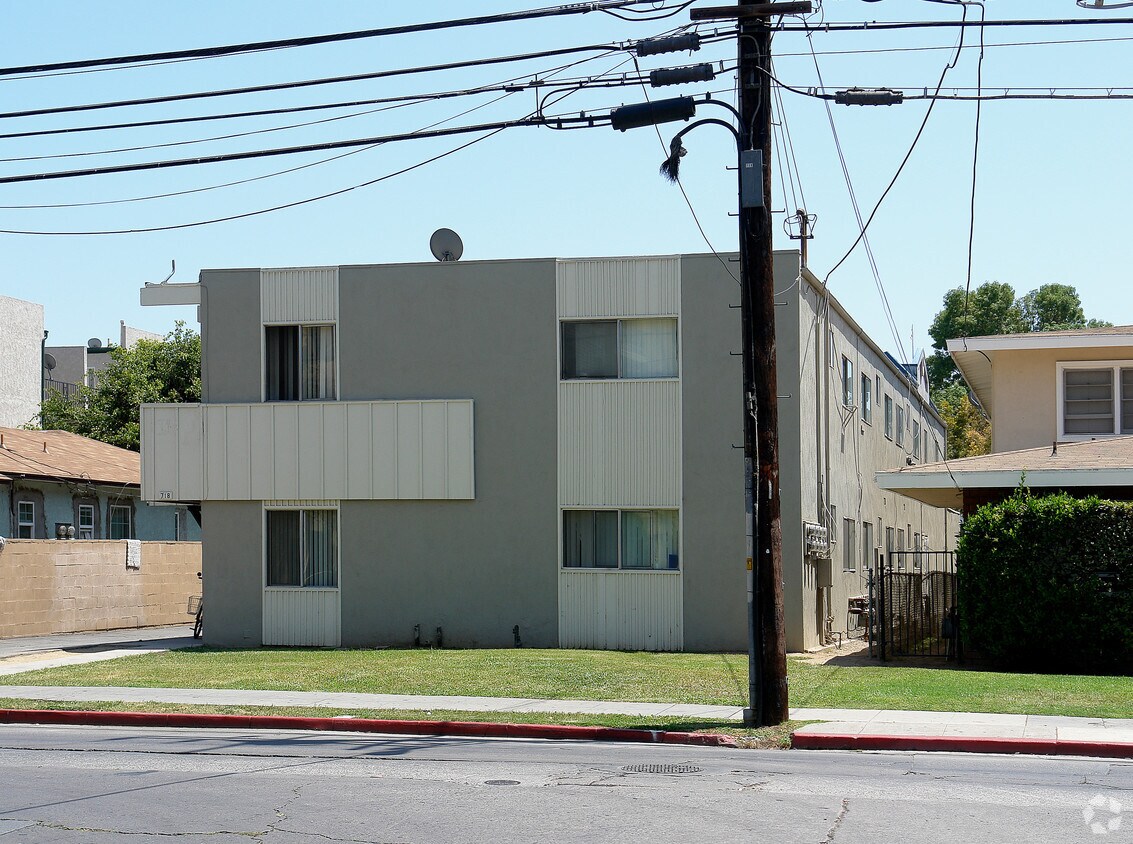 Foto del edificio - 718 Washington Ave