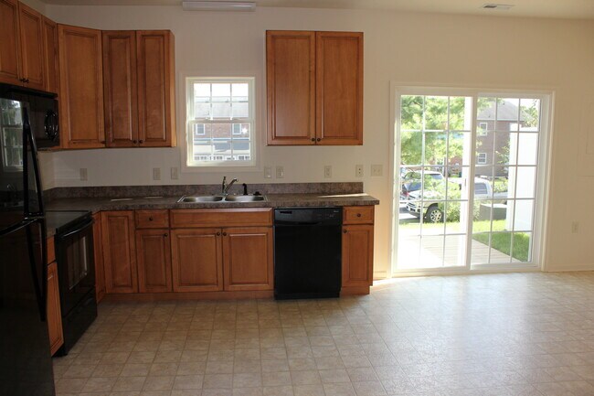 Building Photo - Townhouse for Rent in Wellington Park