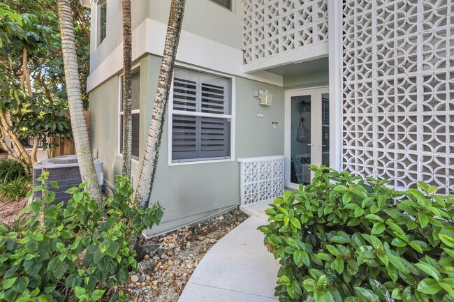 Foto del edificio - 320 S Ocean Blvd