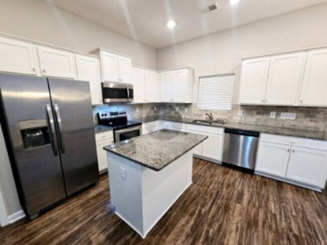 Foto del edificio - 28 Roundabout Ln