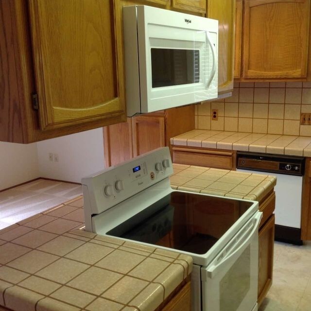 Building Photo - 3937 Cougar Pl