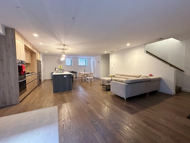 Foto del edificio - 4840 S Dorchester Ave