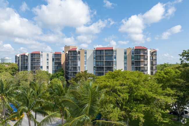 Building Photo - Bravura Condominiums