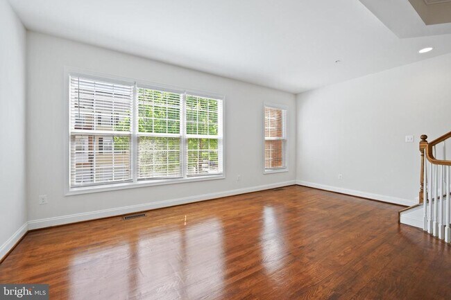 Foto del edificio - 8342 Broderick Cir