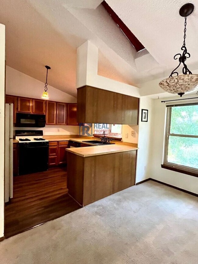 Foto del edificio - 6537 Coors St