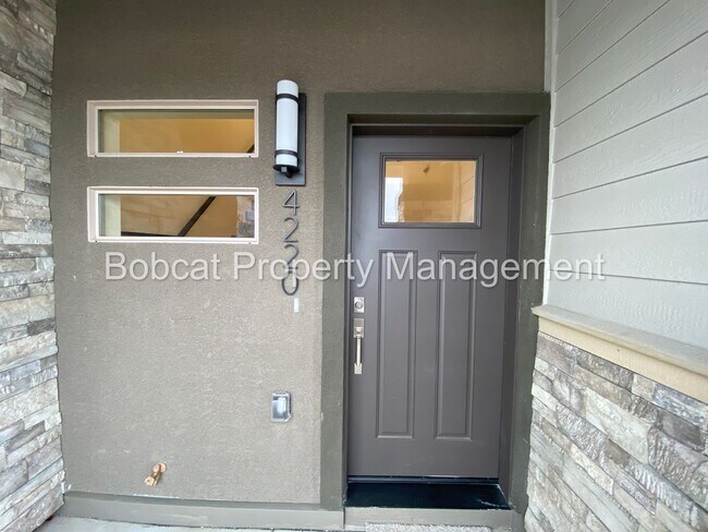 Building Photo - Never Lived In, Brand New Townhome in The ...