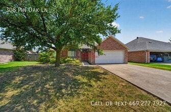 Building Photo - 308 Pin Oak Ln