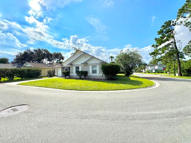 Foto del edificio - 744 Palm Hammock Cir